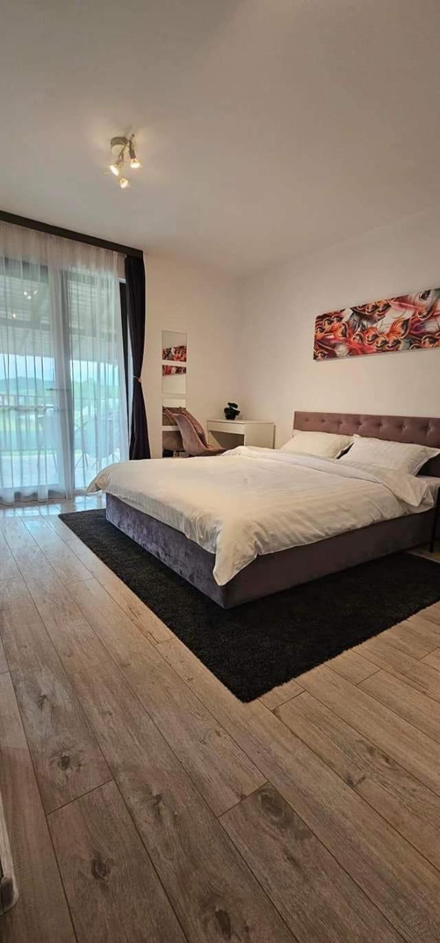 Pensiunea Relax Curtea De Arges Ngoại thất bức ảnh