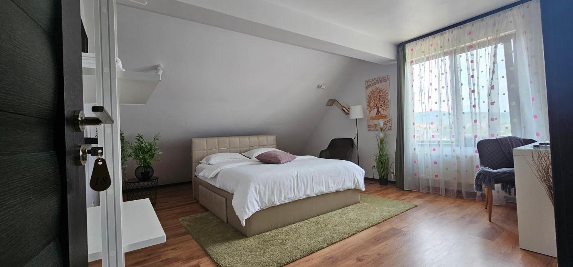 Pensiunea Relax Curtea De Arges Ngoại thất bức ảnh